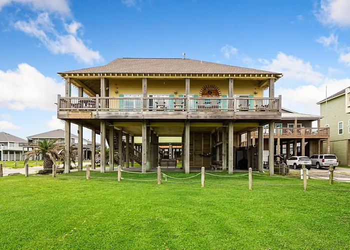 Beachfront With Deck Hot Tub And View And Cargo Lift Sleeps 14 Bolivar Peninsula