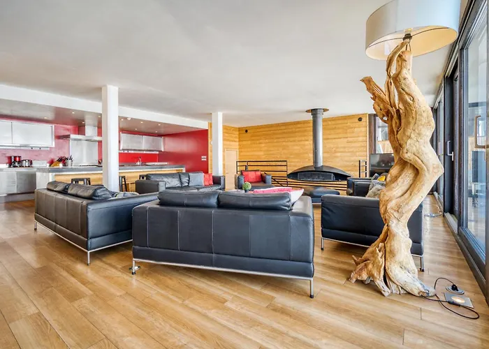 Chalet Arktic - Catered Chalet - Sleeps 14 Tignes