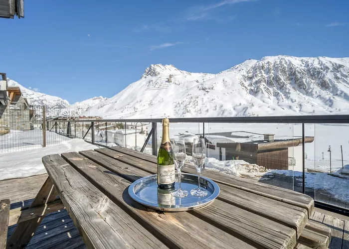 Chalet Arktic - Catered Chalet - Sleeps 14 Tignes