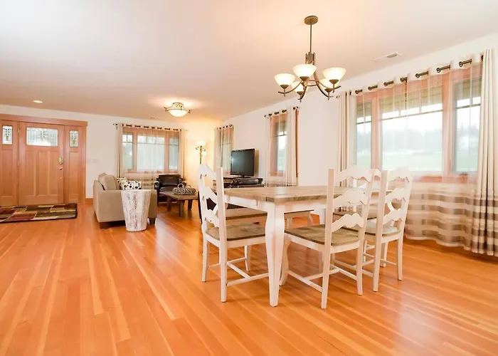 Woodinville'S Hollywood Hill Guest House