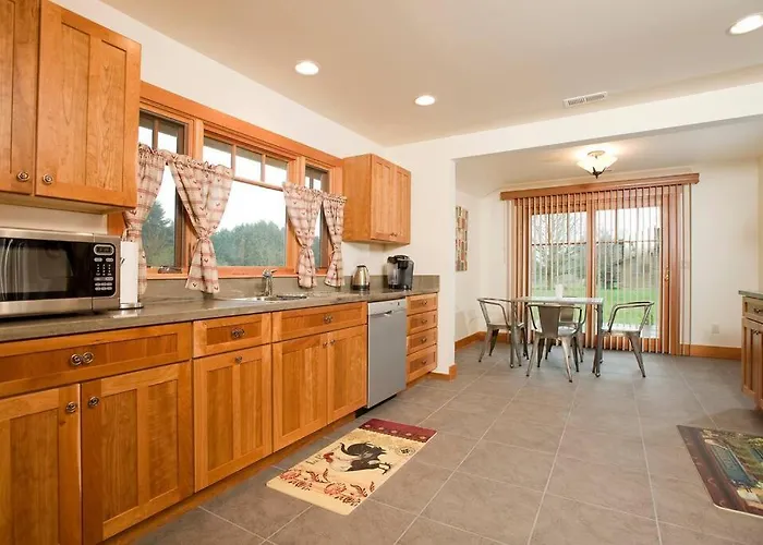 Woodinville'S Hollywood Hill Guest House