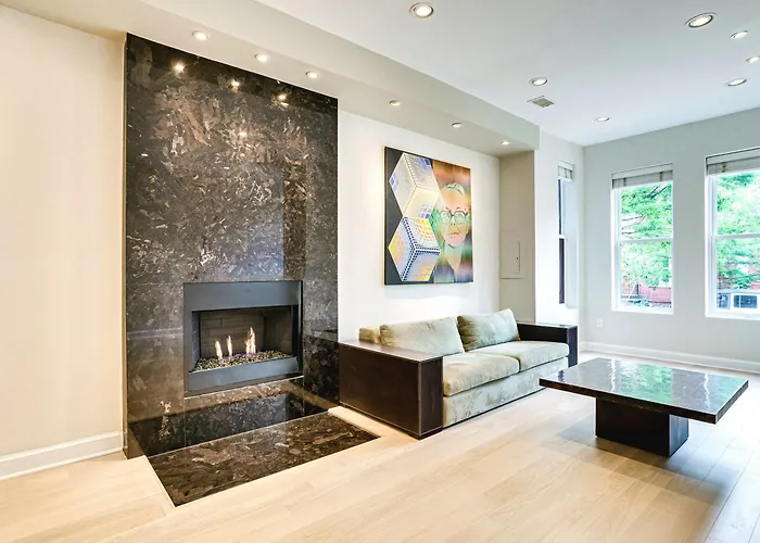 Modern 1 Block From Metro Subway Minutes To Capital, Museums And National Mall Washington