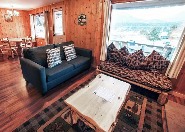 Lazy R Cottages- 8 Cabin Estes Park