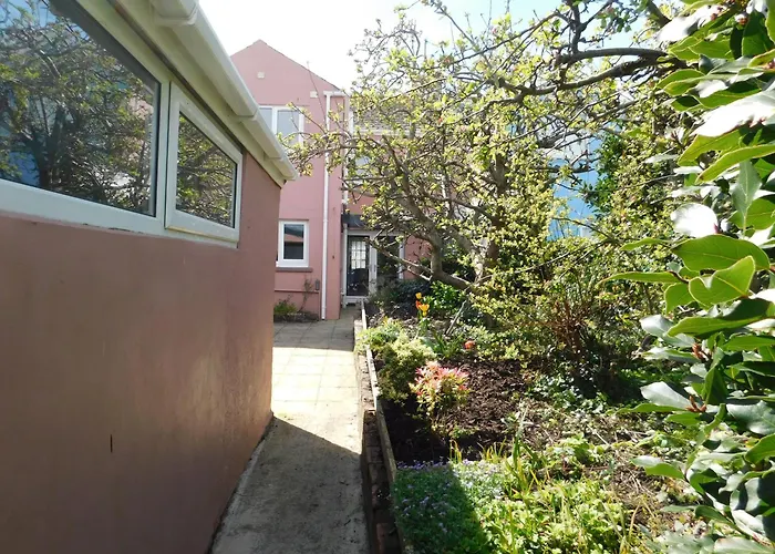Francis Cottage Tenby