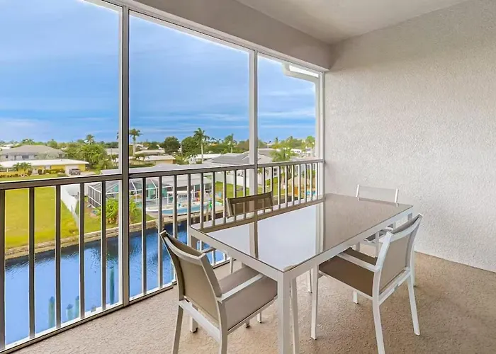Gulf Access With Boat Slip, Heated Saltwater Pool, Dog-Friendly - Bacino Vista #302 - Roelens Villa Cape Coral
