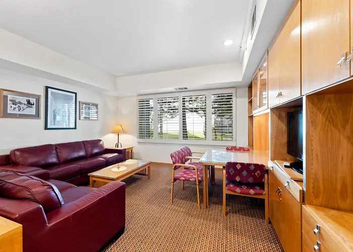 Palisades Tahoe Lodge Rentals Studio #115 Olympic Valley 