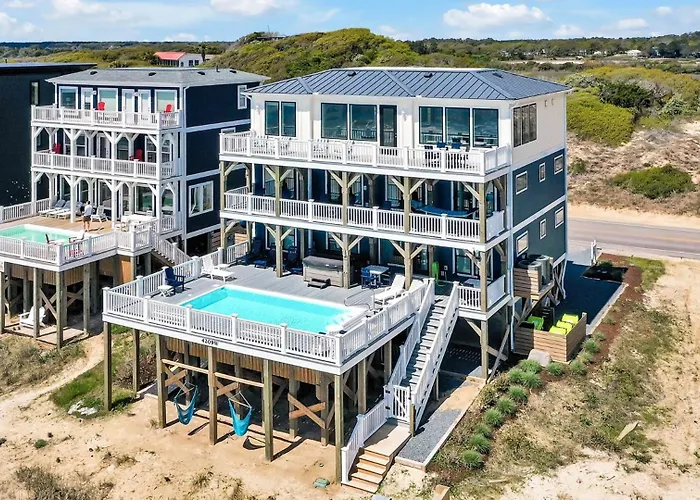 Admiral'S Lodge Oak Island