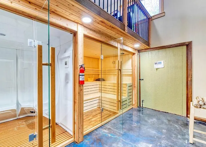 Hot Tub Sauna Steam Room Arcades Airhockey East Stroudsburg