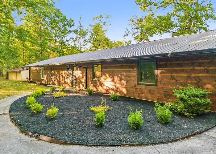 Honeybear Hideaways - Spacious Family-Friendly Cabin With Hot Tub, Game Room And Fire Pit Pigeon Forge