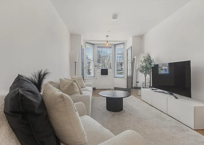 Gorgeous Townhouse By The Pier And Royal Pavillion Brighton Villa