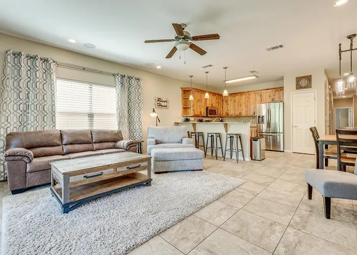 Direct Guadalupe River Access! Hill Country Condo New Braunfels