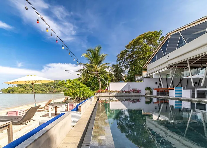 Phuket Moonlit Bay Seaview Resort & Spa
