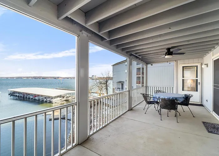 Regatta Bay 404C Villa Lake Ozark