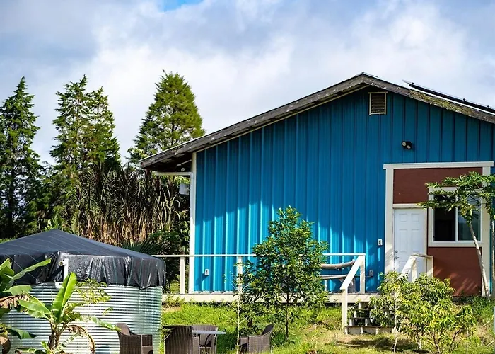 Kikala Waterfall Lodge Hilo