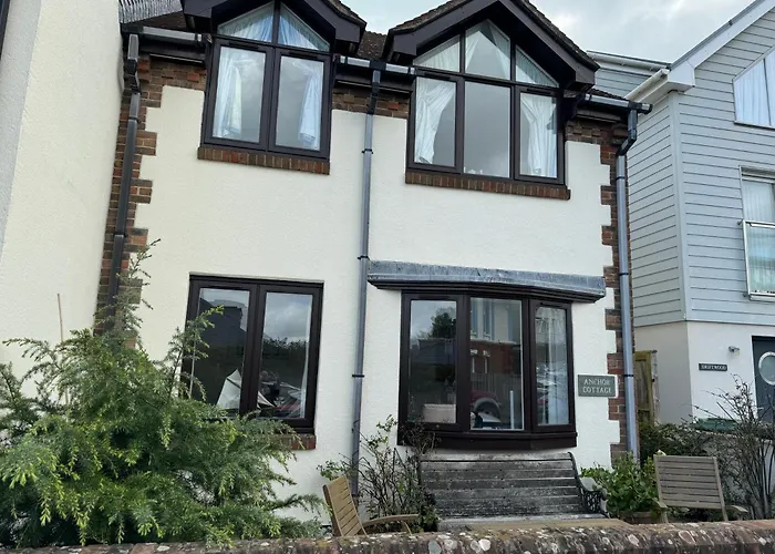 Anchor Cottage, Seaside Holiday Home Seaview