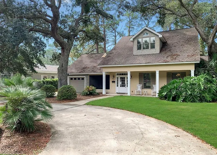 Breezy Cottage Jekyll Island