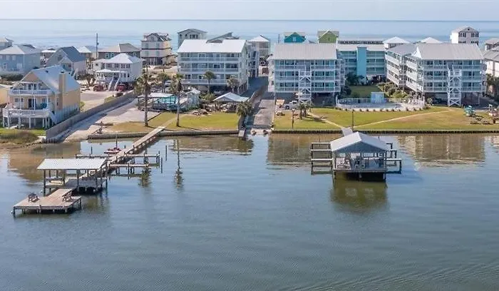 Lagoon Run 106 By Albvr, Waterfront Relaxation Meets Beachfront Convenience Gulf Shores