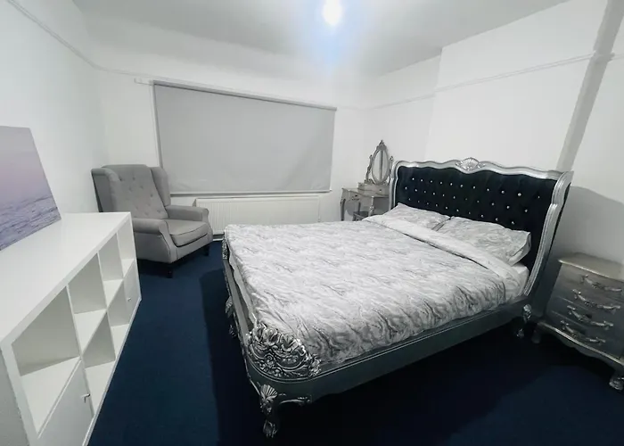 Amaanah Homes London