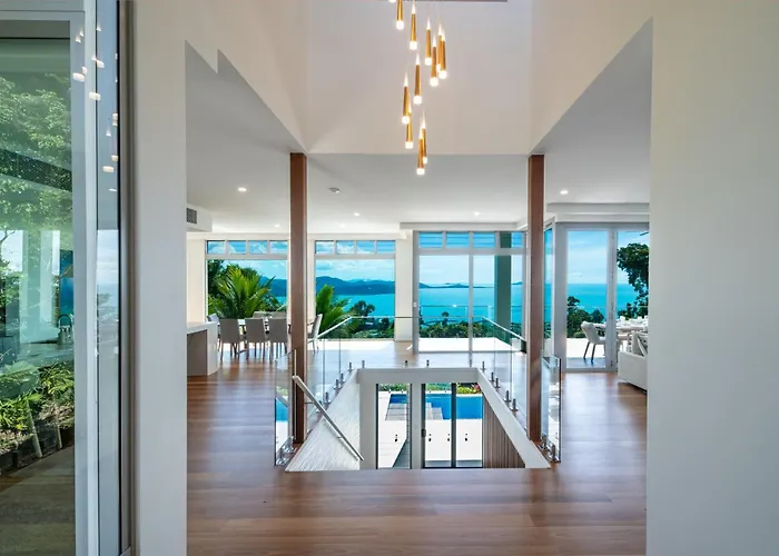 Coralair Whitsundays Villa Airlie Beach