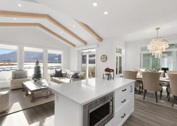 165 - 2450 Radio Tower Rd-Jacobson Villa Osoyoos