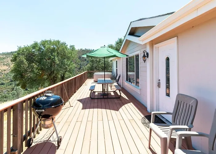 Mariposa Ridge Retreat Villa