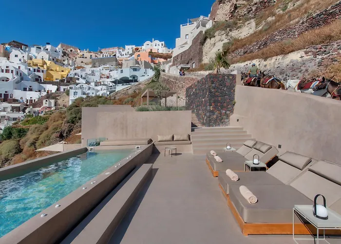 Old Castle Oia Villa