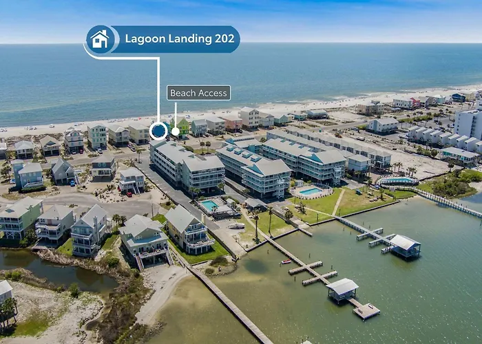 Lagoon Landing 202- Beautifully Decorated Condo With Balcony & Pool Steps To Beach & Lagoon Gulf Shores
