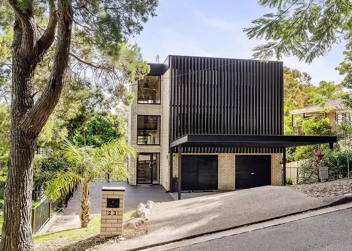 The Lookout - 3 Bedrooms - Private Pool - Views - Pet Noosa Heads