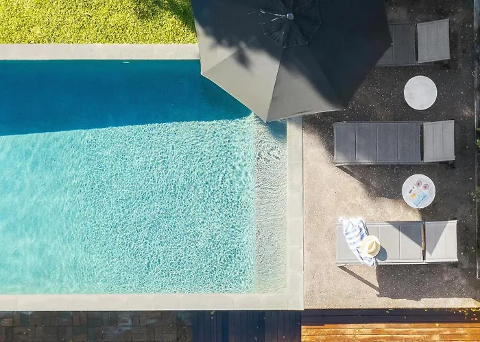 The Lookout - 3 Bedrooms - Private Pool - Views - Pet Noosa Heads
