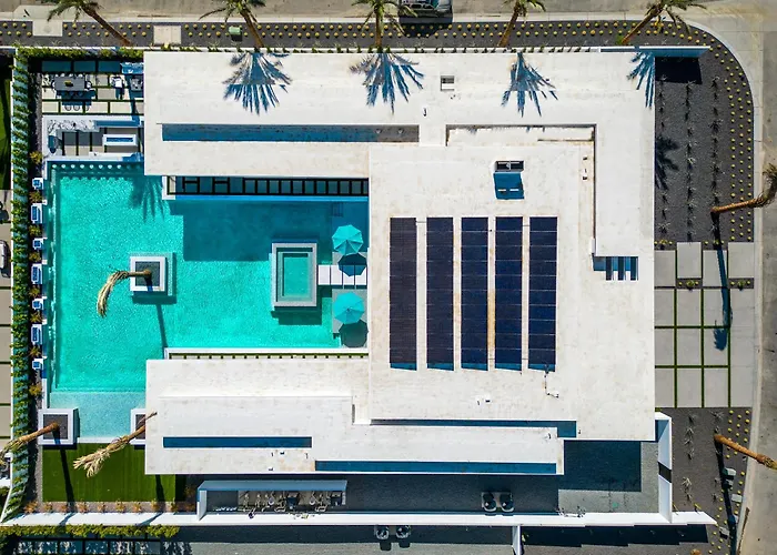 Bravo Collection Deluxe Villas Indio