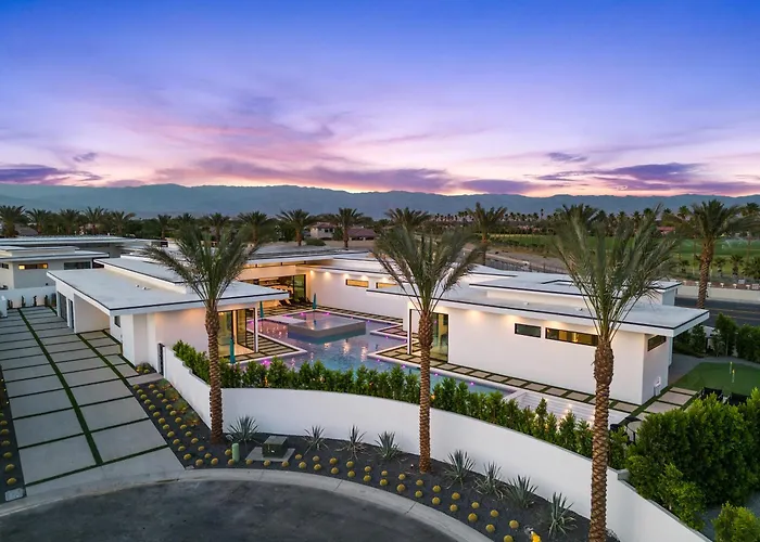 Bravo Collection Deluxe Villas Indio