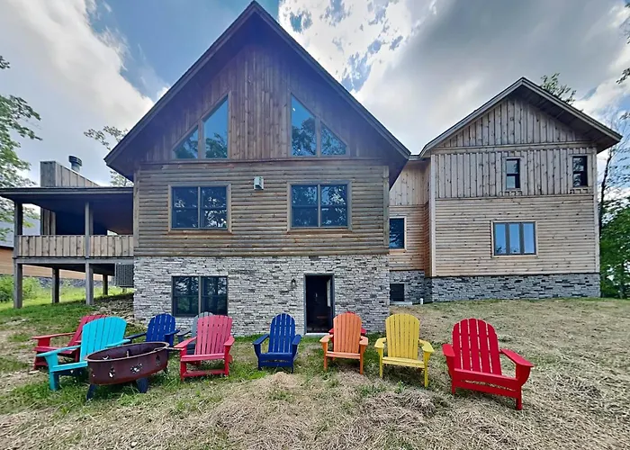 Cjs Mountain Lodge McHenry