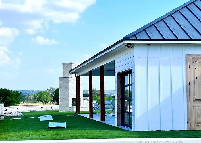 The Villa At The Retreat Fredericksburg