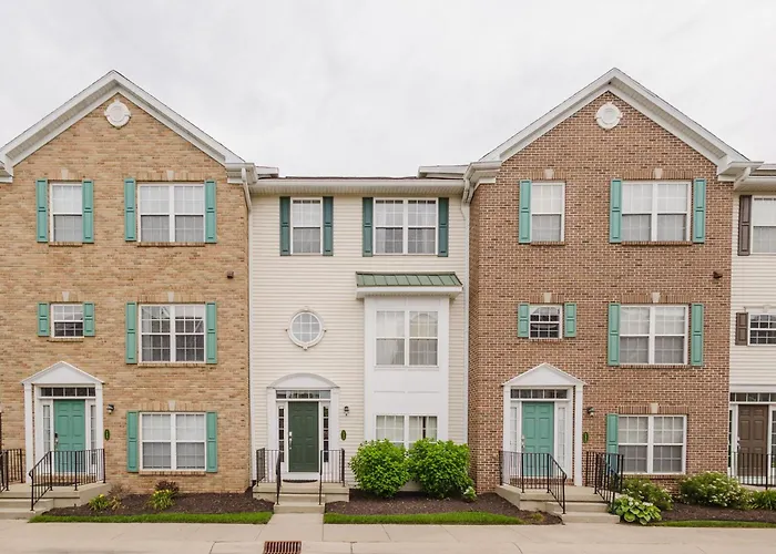 Dublin Village Townhome South Bend