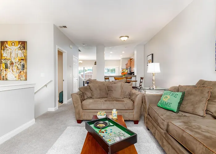 Dublin Village Townhome South Bend