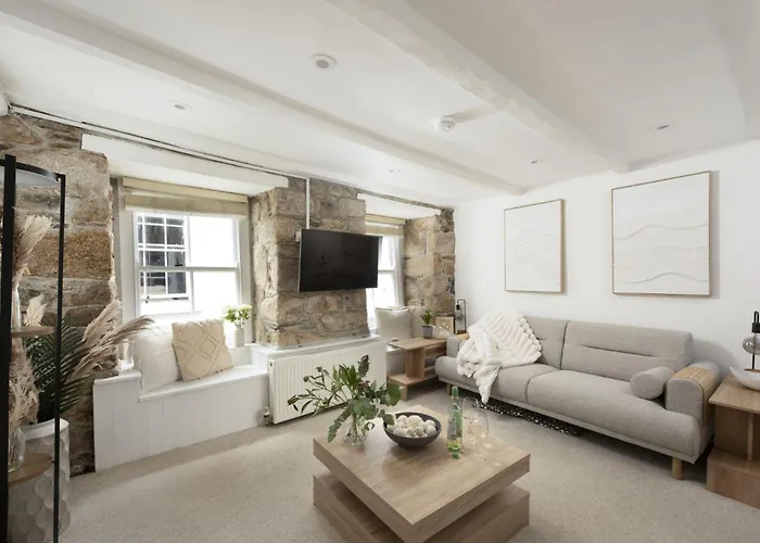 Charming Cottage By The Sea, Wi-Fi, Pets St Ives 