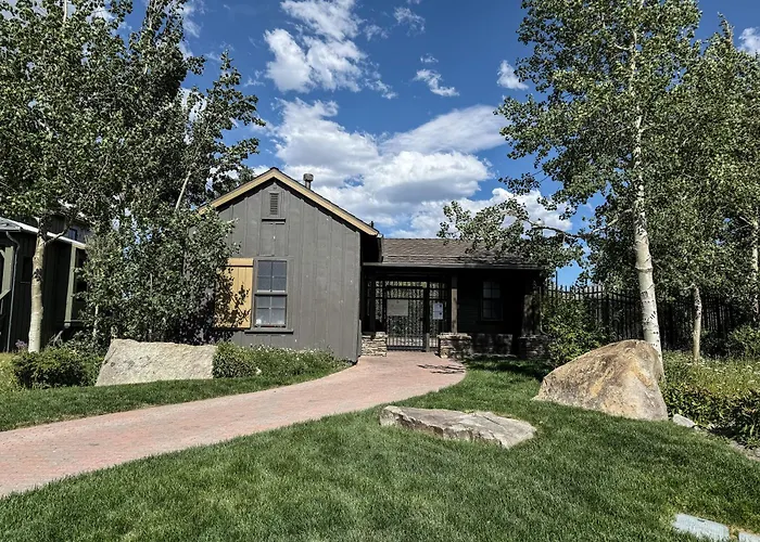 Snowcreek The Lodges #1130 Condo Mammoth Lakes
