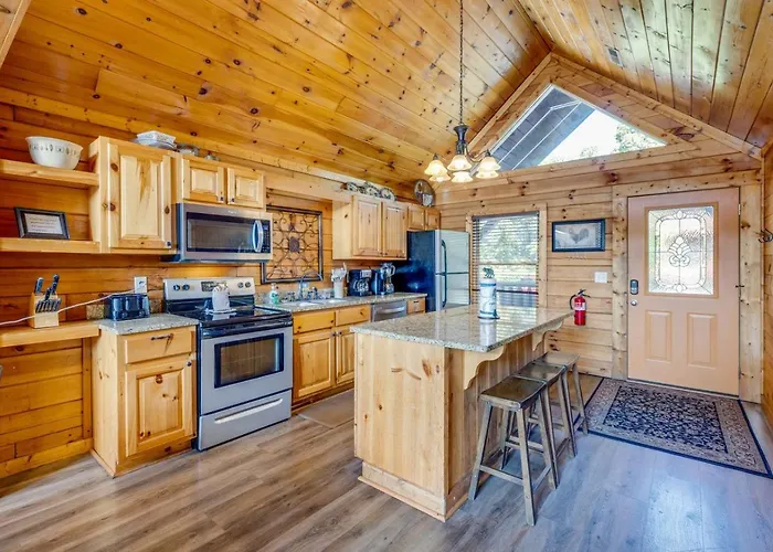 Heavenly Escape Villa Pigeon Forge
