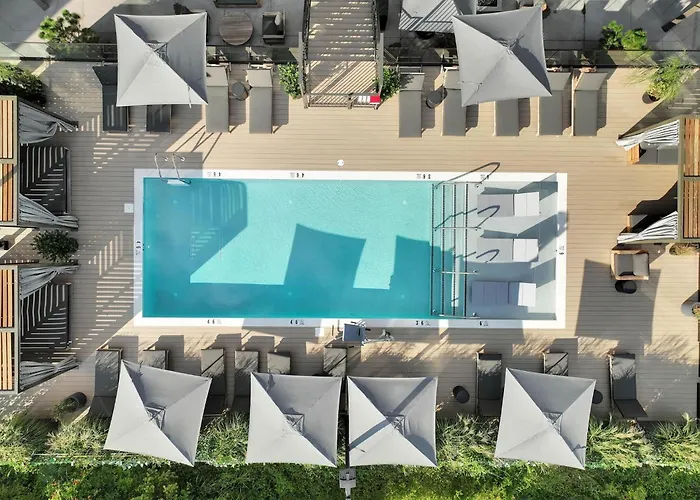 Hyve - Zest - Pool & Gym - Get Ready Vanities Nashville