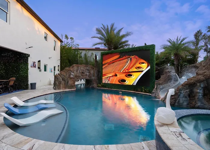 1021 Fantasy Villa Davenport