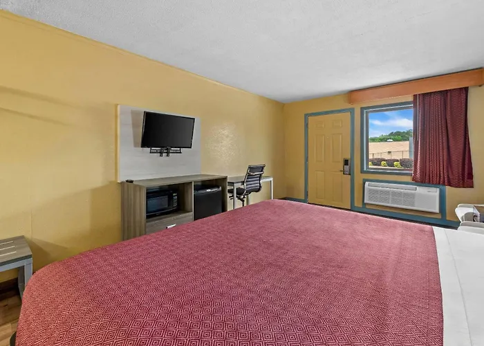 Econo Lodge Charlotte Airport Area