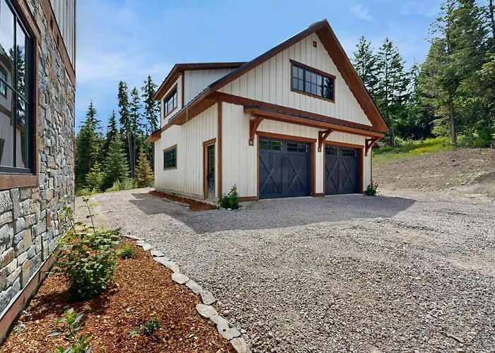 The Barn House Villa Lakeside