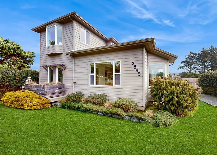 Ghost Tree Getaway Villa Bandon