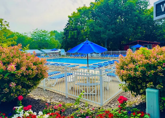 Put-In-Bay Island Club #101 Villa
