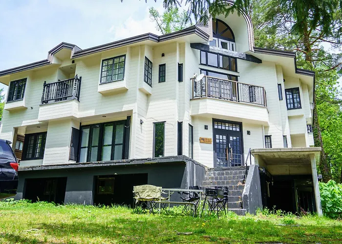 Hakuba Mountain Lodge