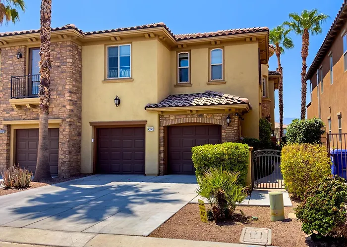Terra Lago Villa Lake, Mountain And Desert View, Coachella Getaway Indio