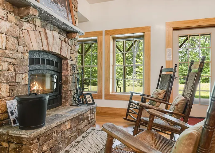 High Top Mountain Lodge By Carolina Mornings Black Mountain