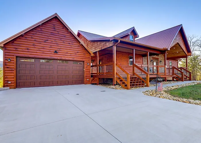Majestic Mountain Views: Sevierville Escape!