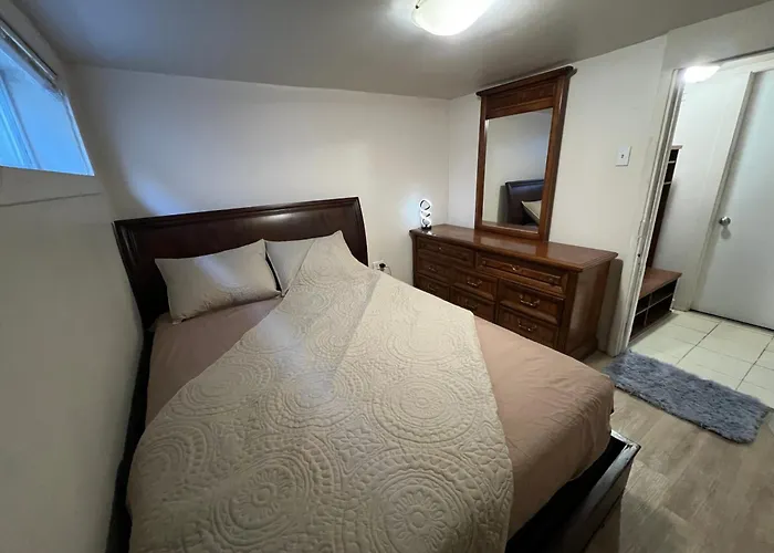 Nanaimo Nest Villa