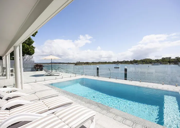 The River Rest - Noosa Jetty Stay